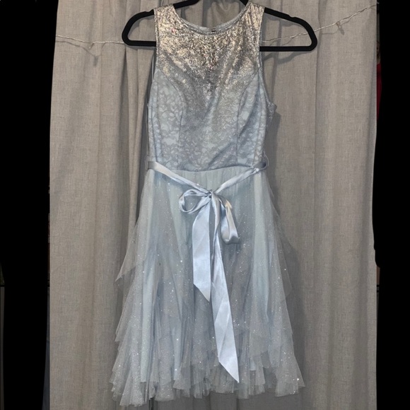 Blue “Le Chateau” Prom Dress - Picture 1 of 2